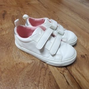 Gap toddler girls classic trainers size 9